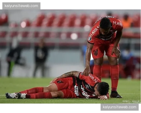 科里蒂巴3-5-2阵型客场表现抢眼，升班马战术适应性分析